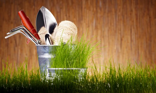 Booking and payment terms for gardening services